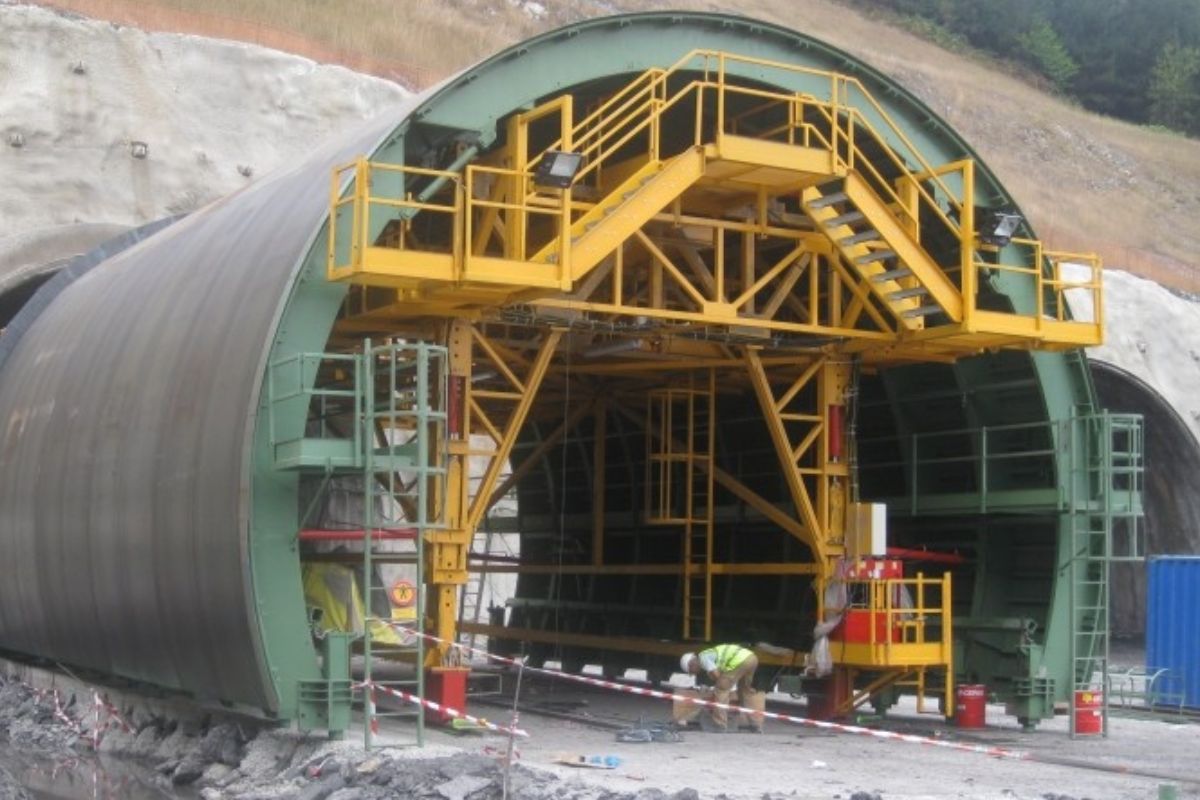 Tunnel Industry
